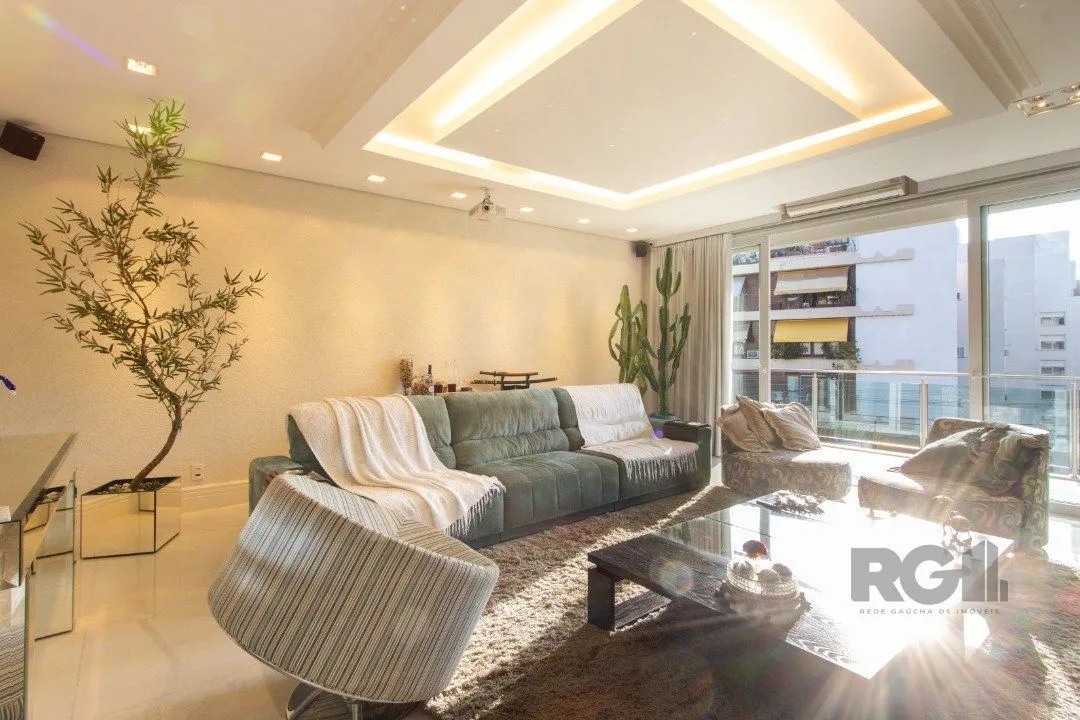 Imagem Casa com 5 suites com area privativa 714,00