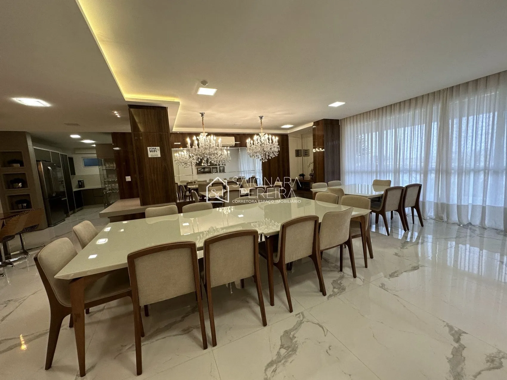 Imagem Apartamento 3 dormitórios com duas suítes e duas vagas sendo o único prédio de frete para a beira ma