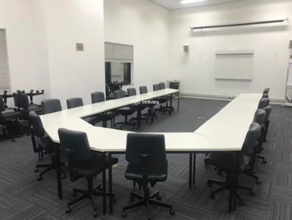 Imagem Conjunto Comercial à Venda em São Paulo-SP, Itaim Bibi: 5 Vagas de Garagem e 142m² de Área