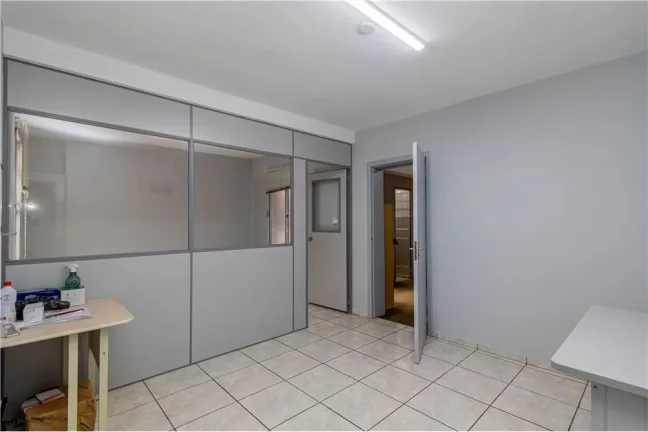 Imagem Edifício Comercial para venda no bairro Santa Maria Goretti em Porto Alegre