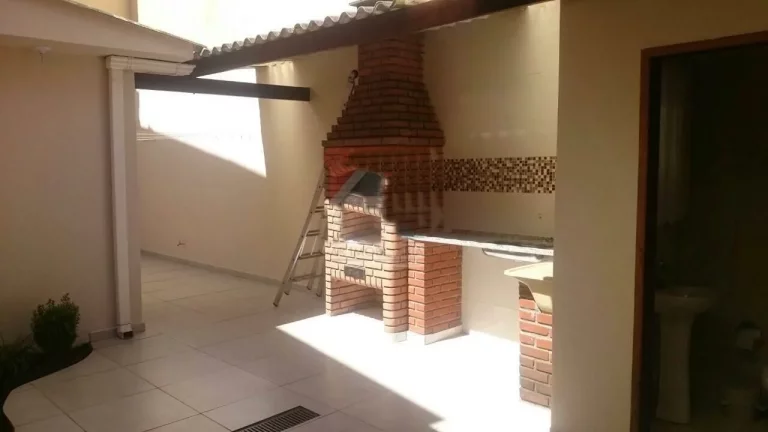 Imagem Sobrado com 3 Quartos e 4 banheiros 3 vagas à Venda, 211 m² por R$ 780.000