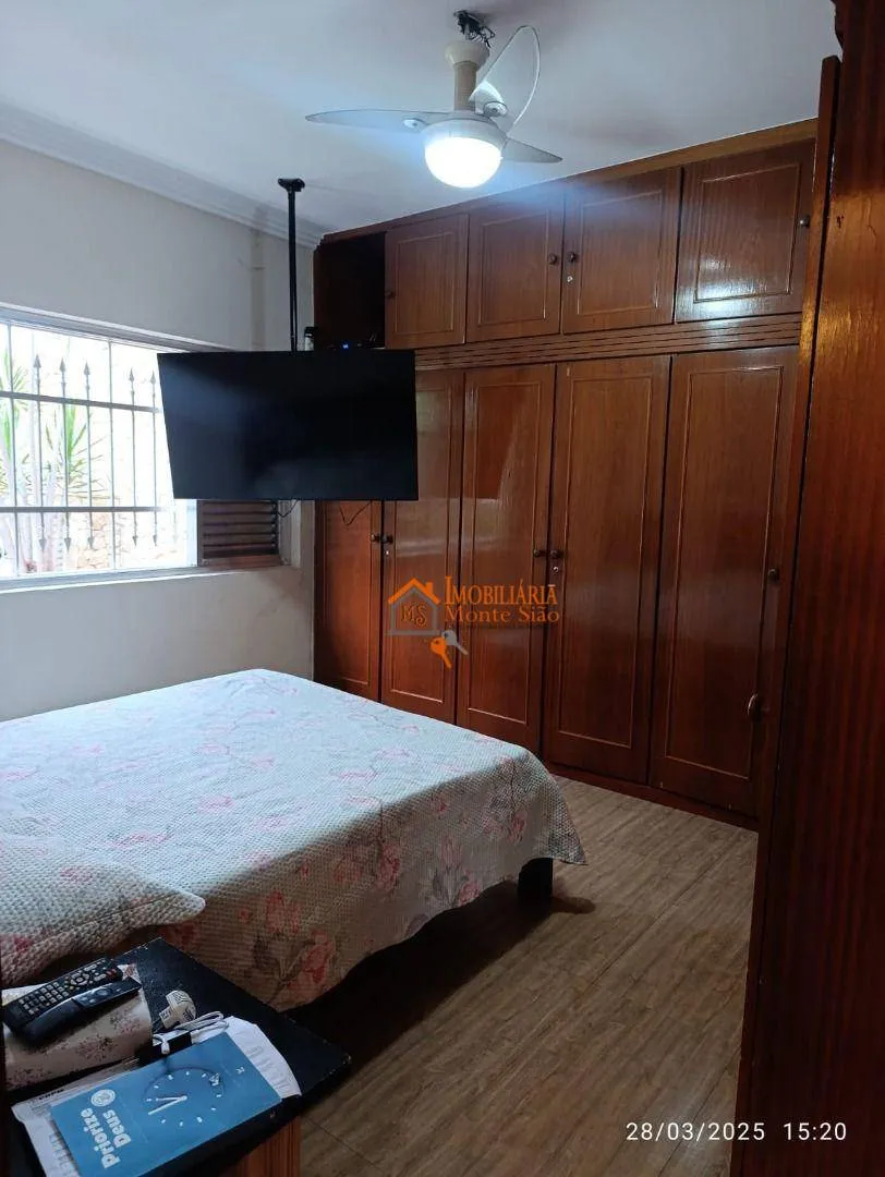 Imagem Casa com 5 dormitórios à venda, 240 m² por R$ 1.259.000,00 - Jardim Vila Galvão - Guarulhos/SP