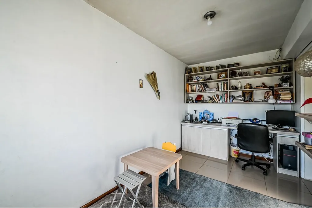 Imagem Casa de Condomínio em Santa Tereza