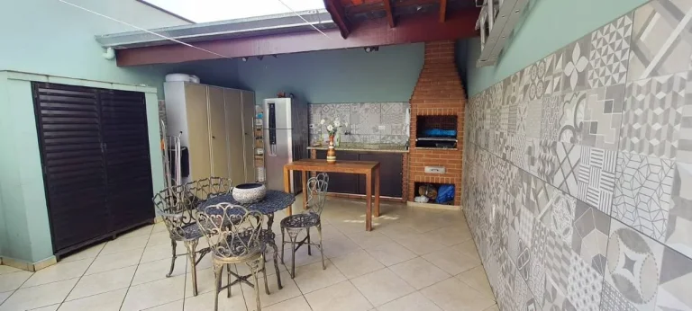 Imagem Sobrado com 224 m² 3 Dormitorios sendo 1 Suite e 2 Vagas de Garagens