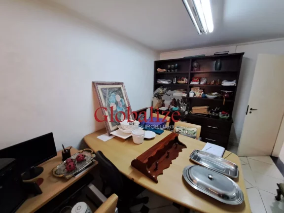 Imagem Casa para locação comercial com várias salas, recepção, cozinha e edicula por R$6.900,00 o pacote no centro de Santos