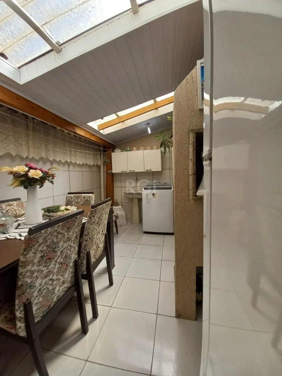 Imagem Casa no bairro Aberta dos Morros 2 dormitórios