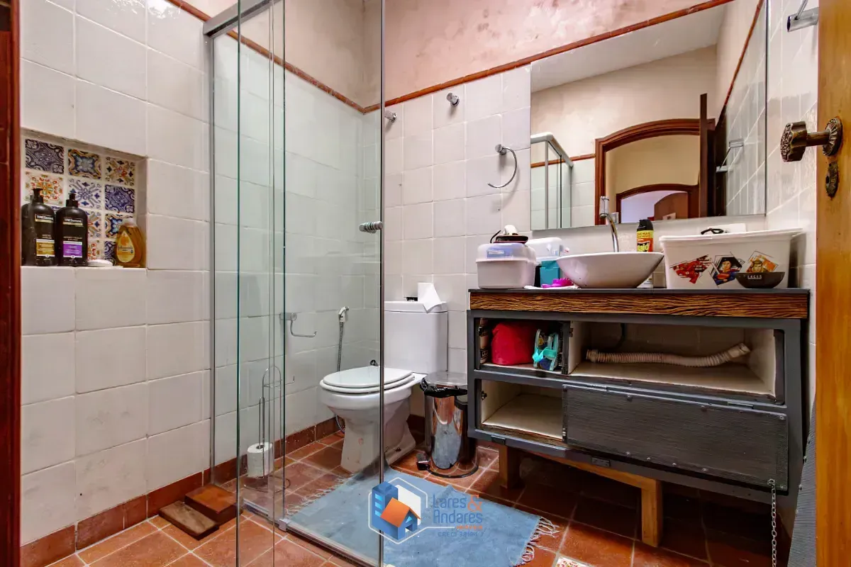 Imagem Casa para venda em Vila Pirajussara com 3 quartos, sendo 1 suíte, 300m²