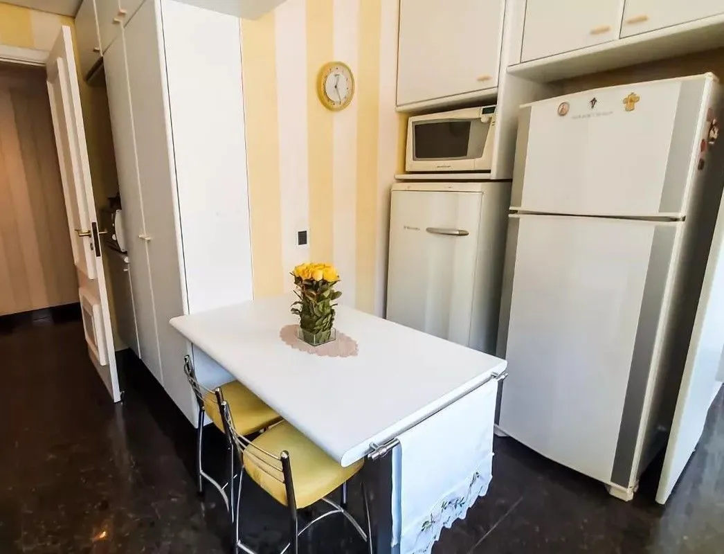 Imagem Vende-se apartamento com 3 quartos (1 suíte), 2 sacadas com churrasqueira, 132m² e 2 vagas - Auxiliadora