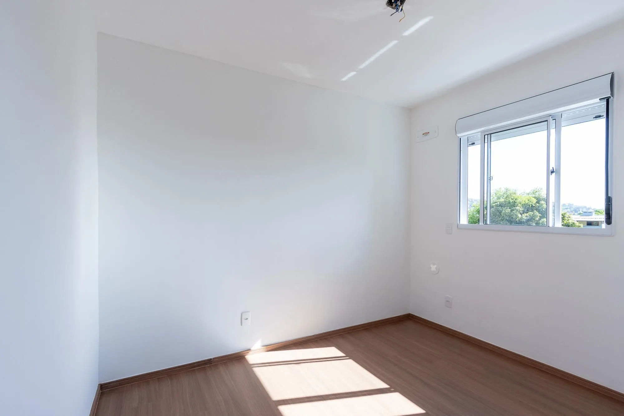 Imagem Apartamento no 5 andar de frente com 2 dormitórios