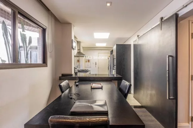 Imagem Imperdível oportunidade de adquirir um luxuoso apartamento de 3 suítes no Campo Belo, São Paulo-SP!