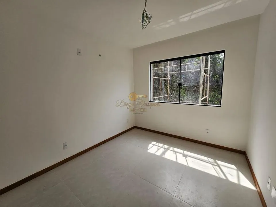 Imagem Casa em Condomínio para Venda em Teresópolis / RJ no bairro Golfe