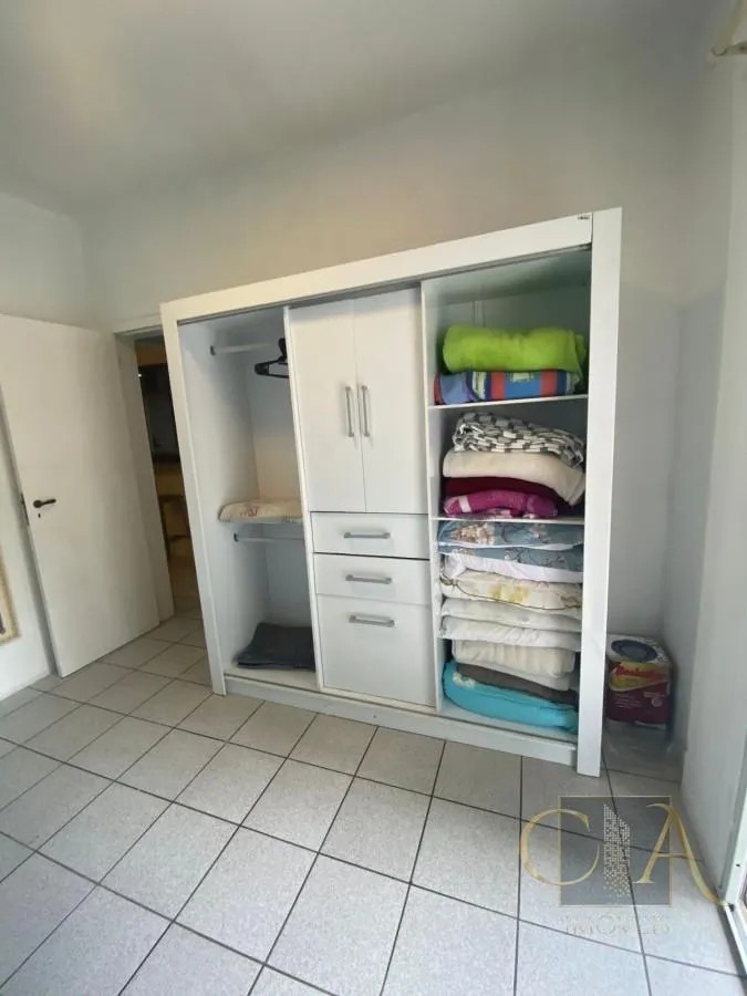 Imagem Apartamento para Temporada em Itapema, Centro, 2 dormitórios, 1 banheiro, 1 vaga