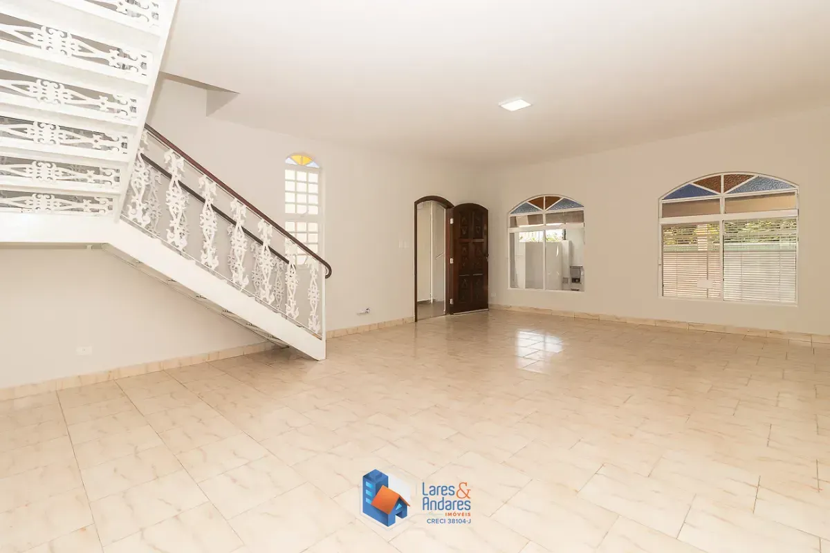 Imagem Casa para venda em Chácara São João com 3 quartos, sendo 2 suítes, 290m²