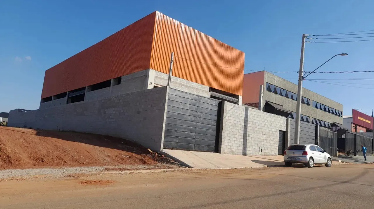 Foto do imóvel Galpão industrial, 700 m2 premoldado, com capacidade para ponte rolante de até 20ton. em ÉDEN, SOROCABA - SP