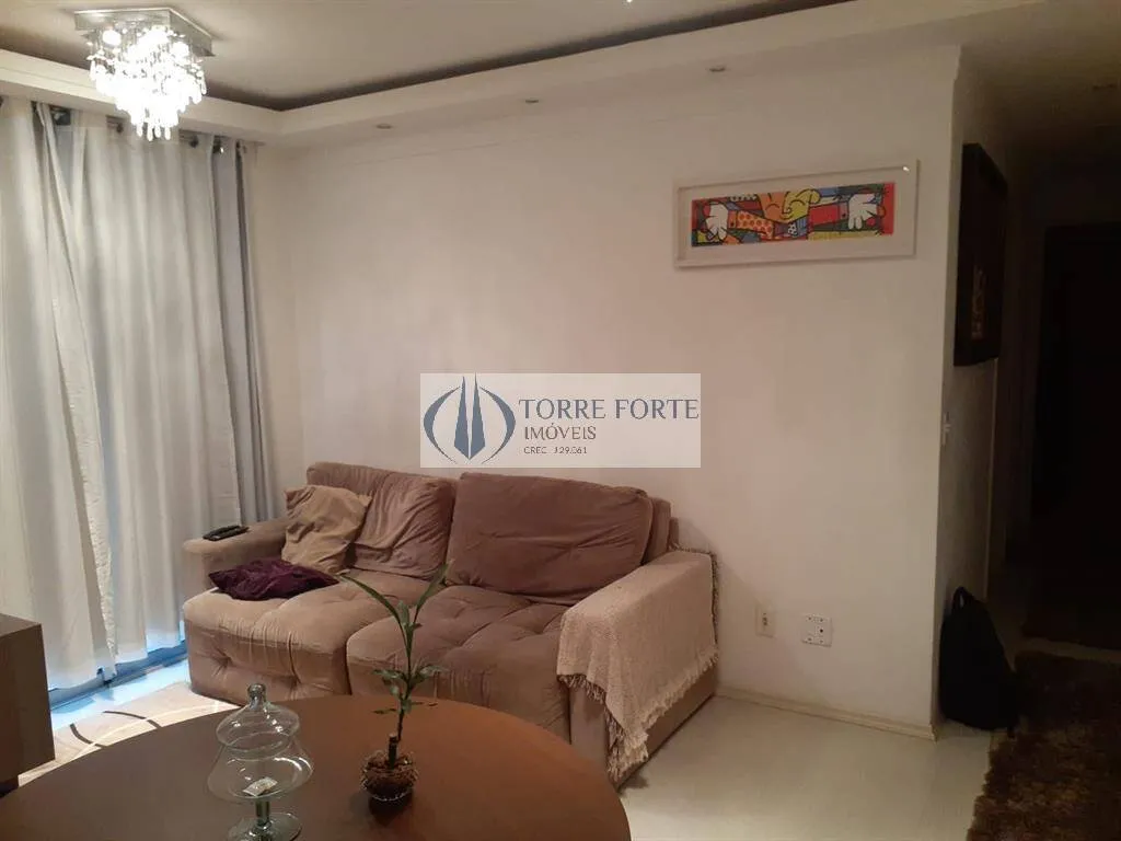 Imagem Apartamento com 2 dormitorios 1 vaga , varanda na Cidade Lider .