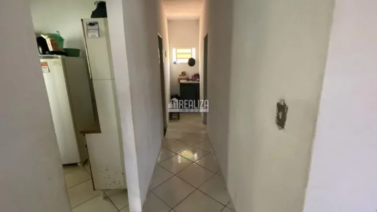 Imagem Casa à venda no Jardim Maracanã, Uberaba: 2 dormitórios, 3 garagens!