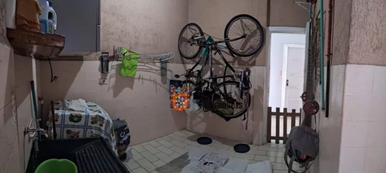 Imagem Apartamento com 3 dormitórios à venda, 102 m² por R$ 300.000 - Itararé - São Vicente/SP