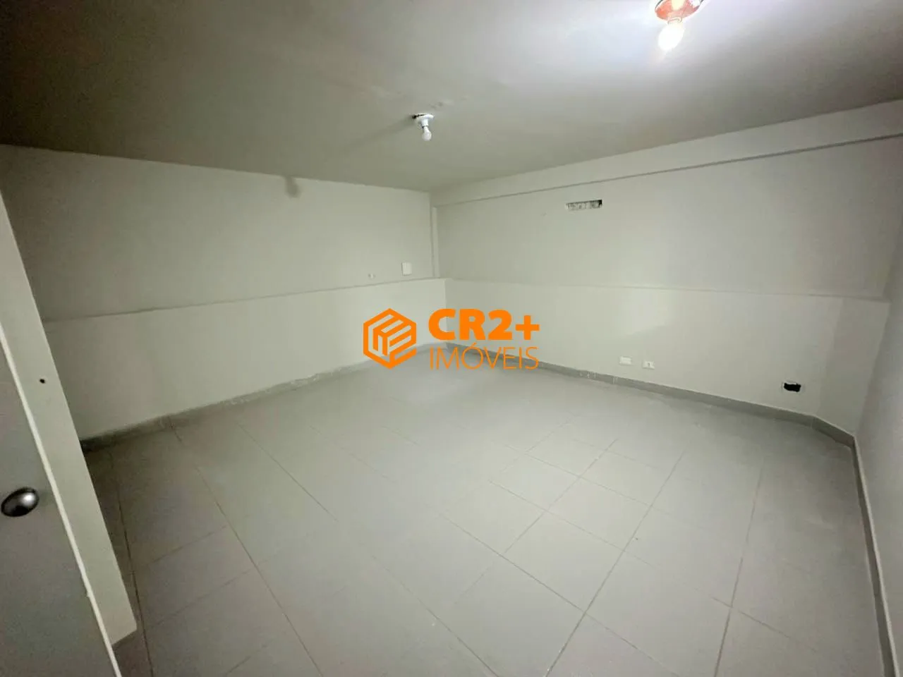Imagem Vendo ou loco Prédio comércial 560 m² - Av. Agamenom Magualhães