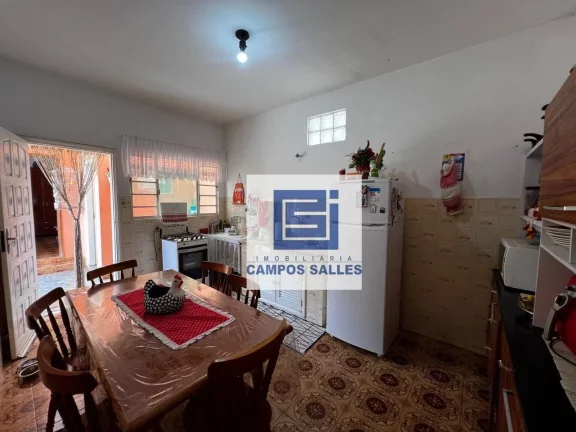 Imagem Casa com 2 dormitórios à venda, 145 m² por R$ 450.000,00 - Centro - Socorro/SP