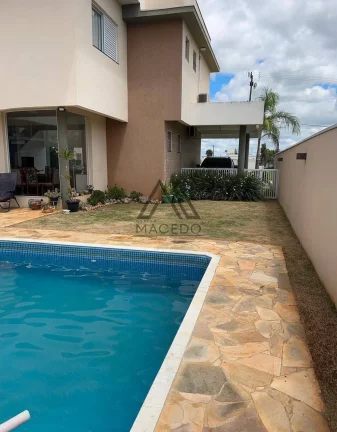 Imagem Vendo Sobrado com 4 suítes no Ninho Verde 1 - Aceita Financiamento