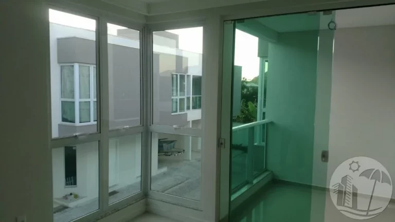 Imagem Investimento Seguro: Casa Alugada e Gerando Renda! Na BARRA