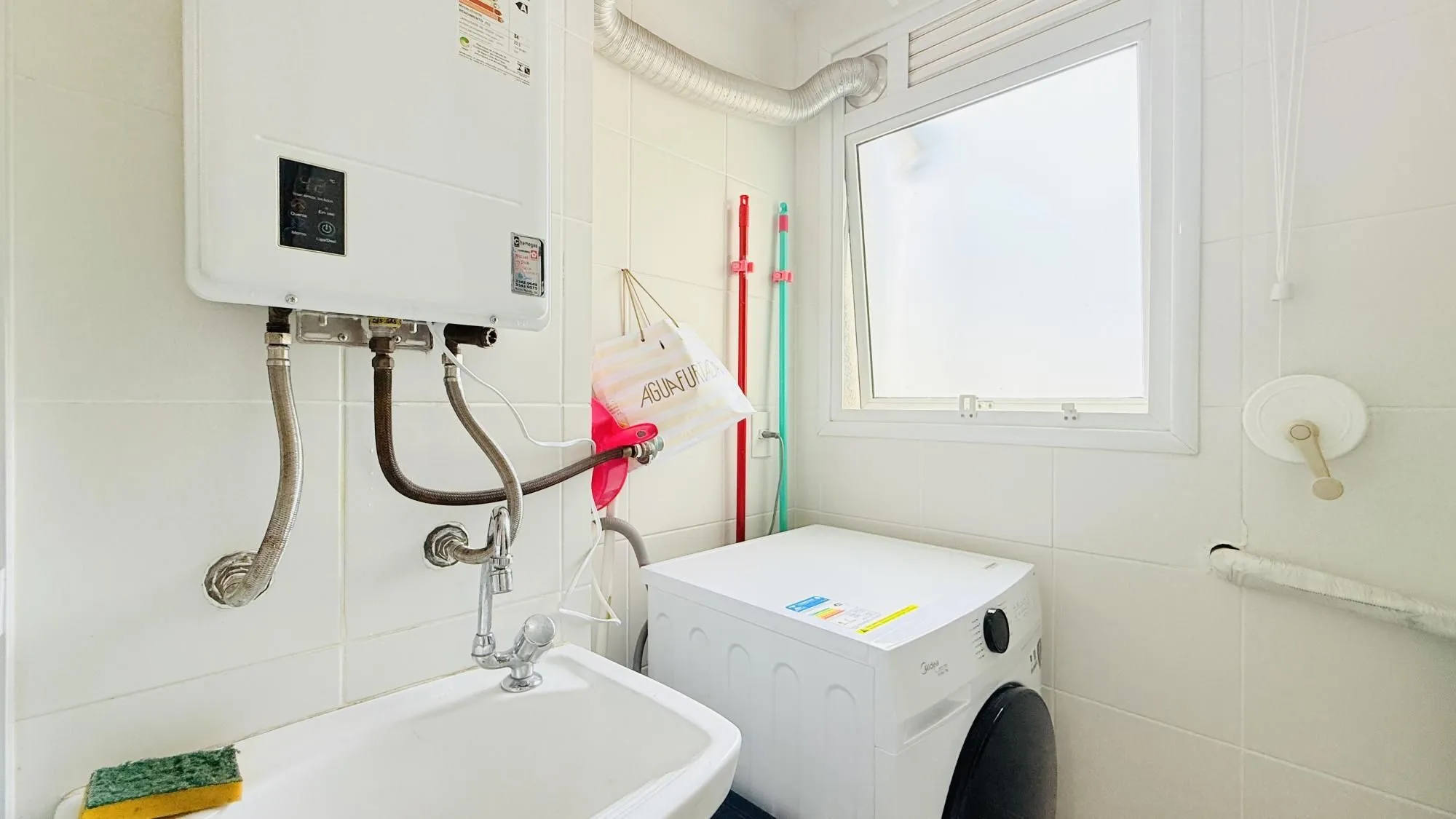 Imagem Excelente apartamento a venda com 2 dormitórios no bairro Passo d areia.