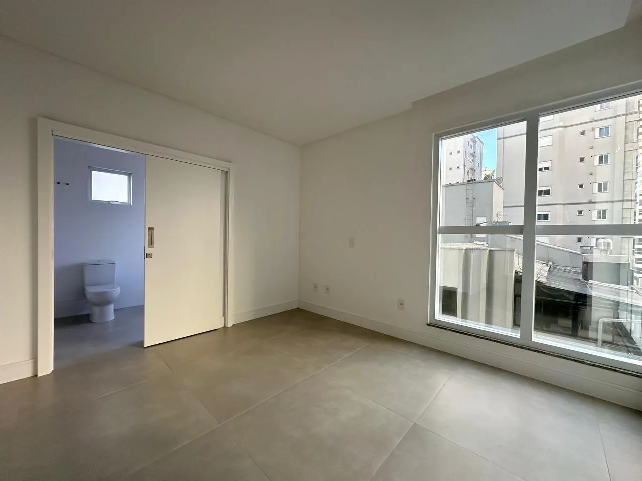 Imagem Apartamento à venda com 147m2 por R$ 1.650.000,00