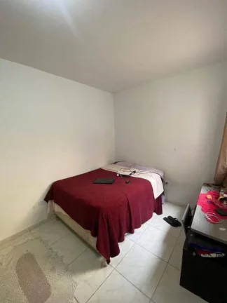 Imagem Casa no Tatuquara - 2 Quartos - R$235 mil