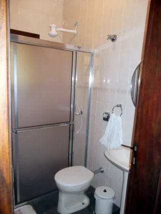 Imagem CASA COM PISCINA PERTINHO DA PRAIA