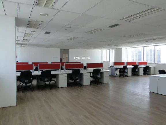 Imagem Conjunto Comercial para Locação na Vila Cordeiro de 458m²