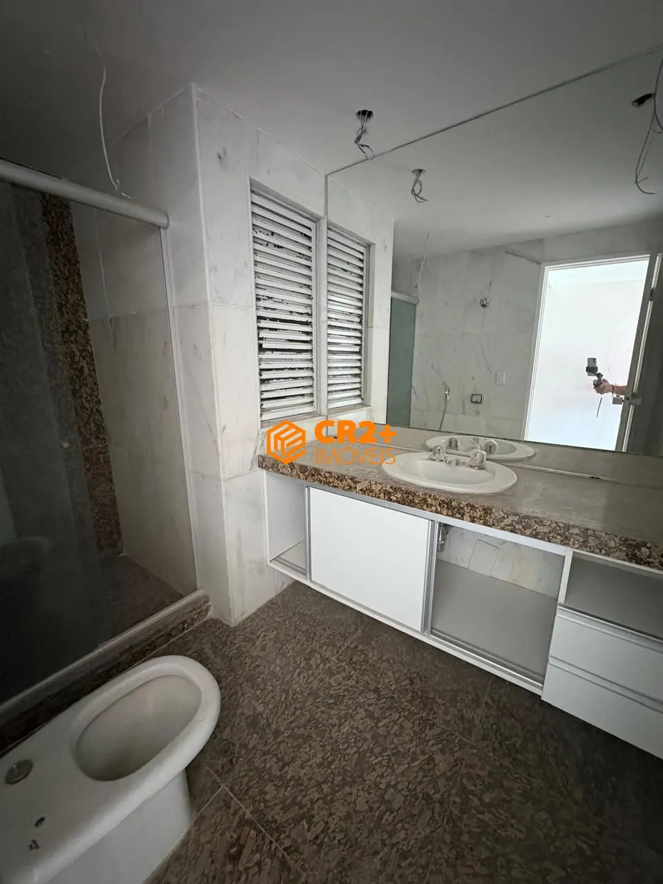 Imagem APARTAMENTO A VENDA - 4 SUITES - 405M - VARANDA- 4 GARAGENS