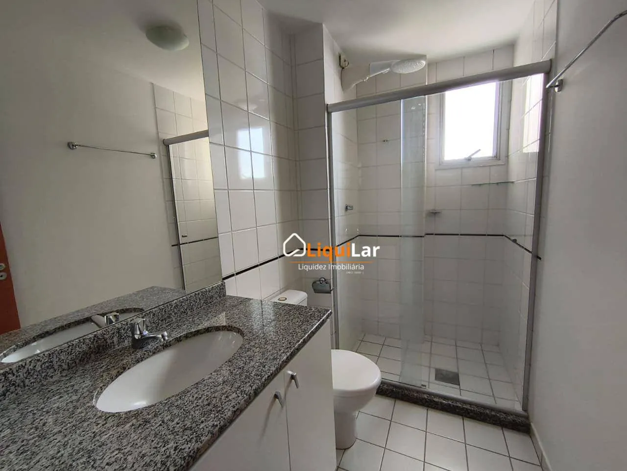 Imagem Apartamento à Venda no Edifício Olavo Bilac com 3 Quartos, Suíte, 2 Sacadas e 2 Vagas Cobertas