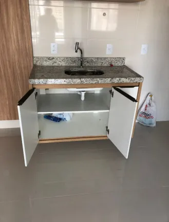 Flat com 1 Quarto para Alugar, 40 m² em Calhau - São Luís