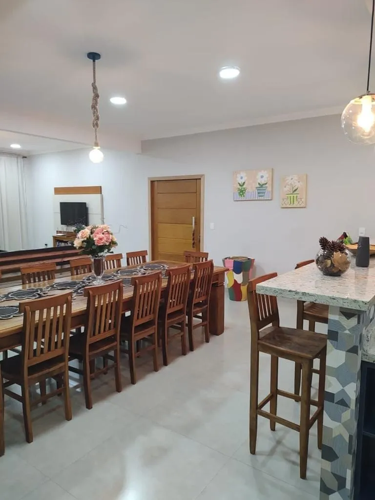 Imagem Casa à venda 3 Quartos, 1 Suite, 5 Vagas, 24200M², Abaete, Taubaté - SP