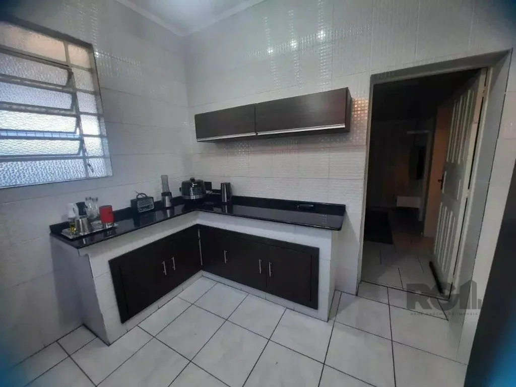 Imagem Casa de 3 dormitórios, no bairro Glória