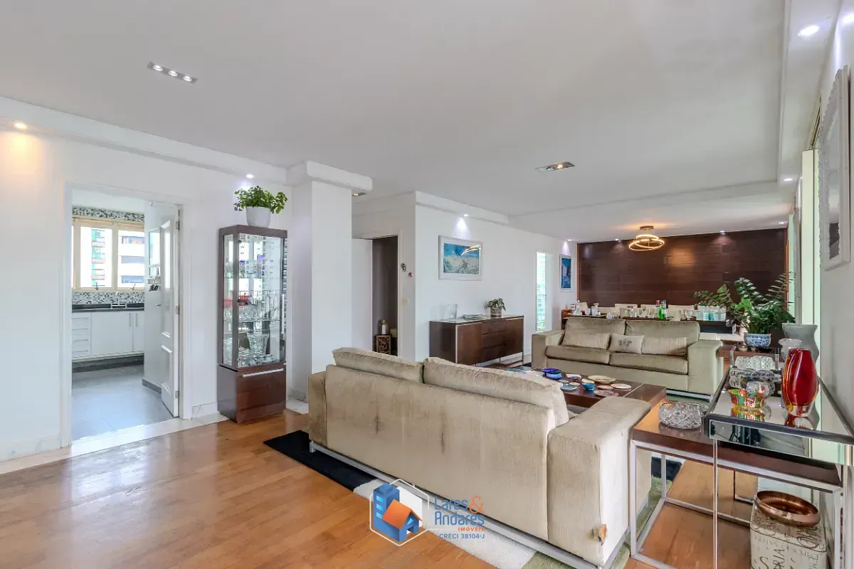Imagem Apartamento para venda em Campo Belo com 3 quartos, sendo 3 suítes, 237m²