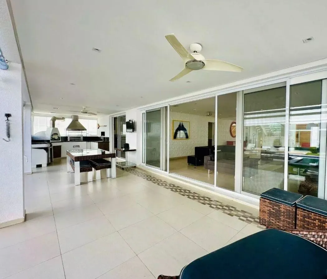 Imagem Sobrado de 683m² Mobiliado p/ VENDA OU LOCAÇÃO, Localizado no Alphaville Res. Zero - Barueri/SP!