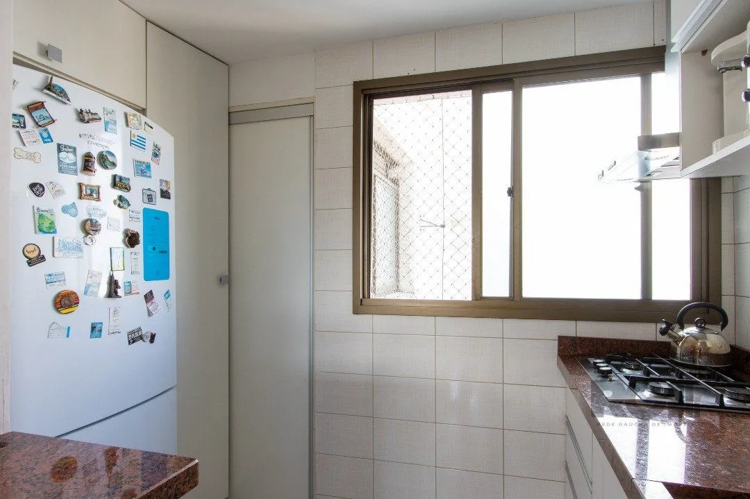 Imagem Apartamento de 3 Quartos com Suíte e Vaga de Garagem no Cristal, Porto Alegre - RS