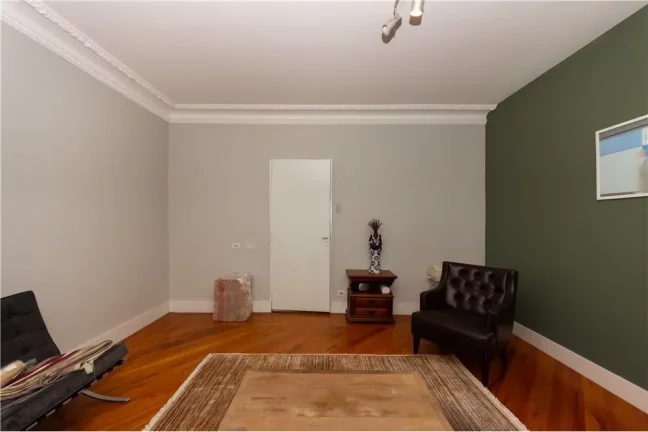 Imagem Casa com 6 dormitórios 220m² Jardim Paulista São Paulo Rua Saint Hilaire
