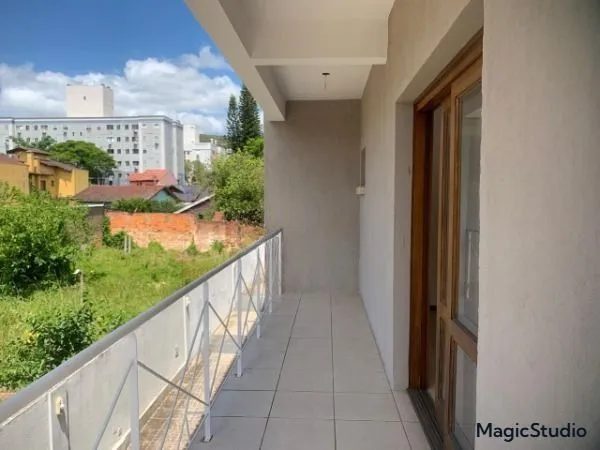 Imagem Casa de 3 Pavimentos com Sacadas, Lareira e Espaço Gourmet