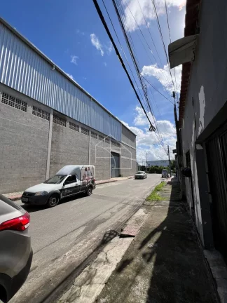 Imagem GALPÃO COM PONTE ROLANTE, 300 METROS, LOCAÇÃO ALTEROSAS, SERRA/ES