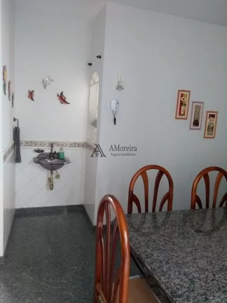 Imagem LINDA CASA TÉRREA 3 dormitórios com 248 m² de construção com pavimento inferior muito bem aproveitado