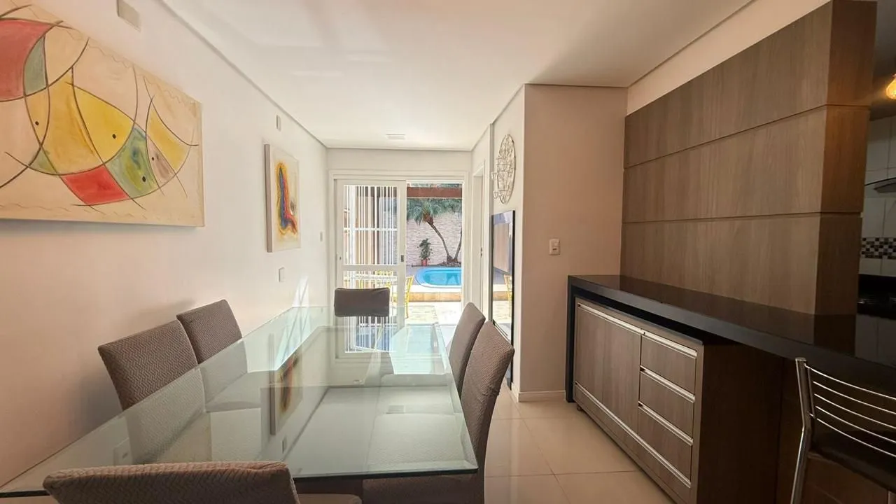 Imagem Casa com piscina, 3 suítes, desocupada, Rua Leite de Castro- Jardim Itu Sabará