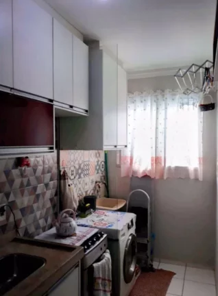 Imagem Apartamento com 2 dormitórios à venda, 50 m² por R$ 180.000,00 - Chácara Letônia - Americana/SP