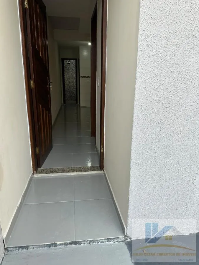 Imagem Casa para Venda em Curitiba, Tatuquara, 2 dormitórios, 1 banheiro, 2 vagas