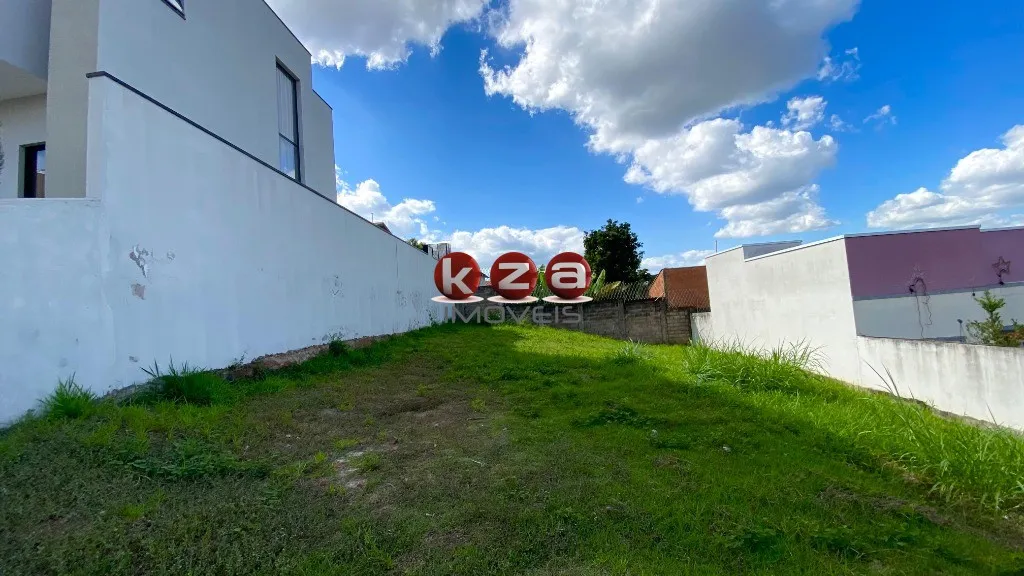 Imagem Terreno à venda em condomínio em Valinhos-SP, Vivenda das Pitangueiras, com 302m² de área.