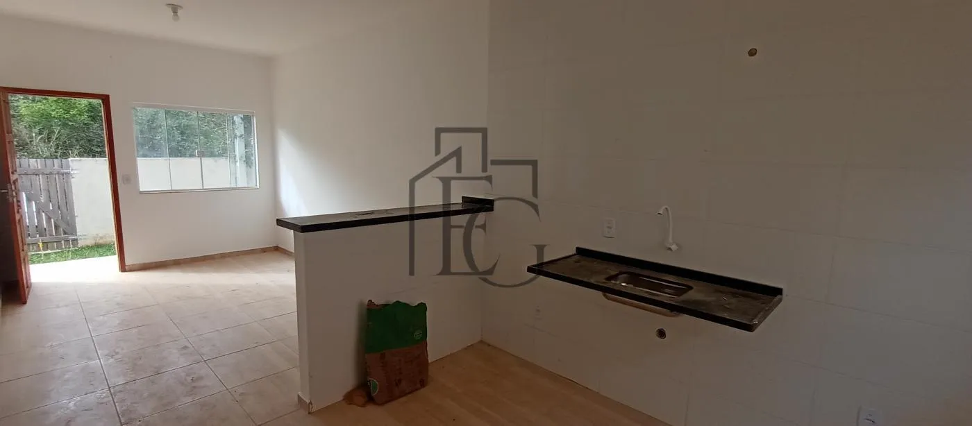 Imagem Casa para Venda em Saquarema, Bonsucesso (Bacaxá), 2 dormitórios, 1 banheiro, 1 vaga