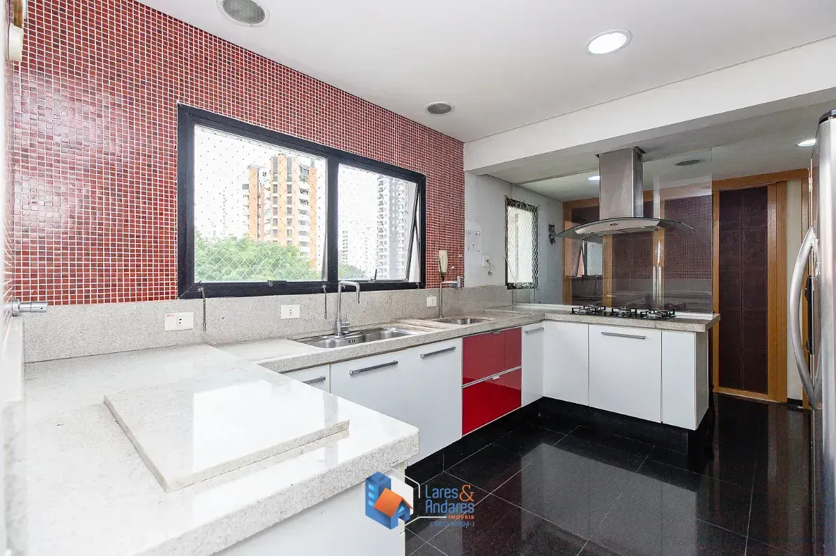 Imagem Apartamento para venda em Moema com 3 quartos, sendo 3 suítes, 202m²