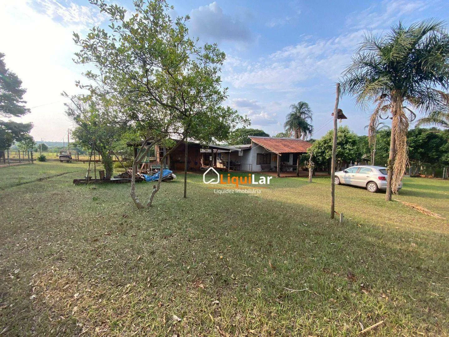 Imagem Chácara com 2 Hectares, Córrego e Dois Tanques de Peixe em Campo Grande/MS