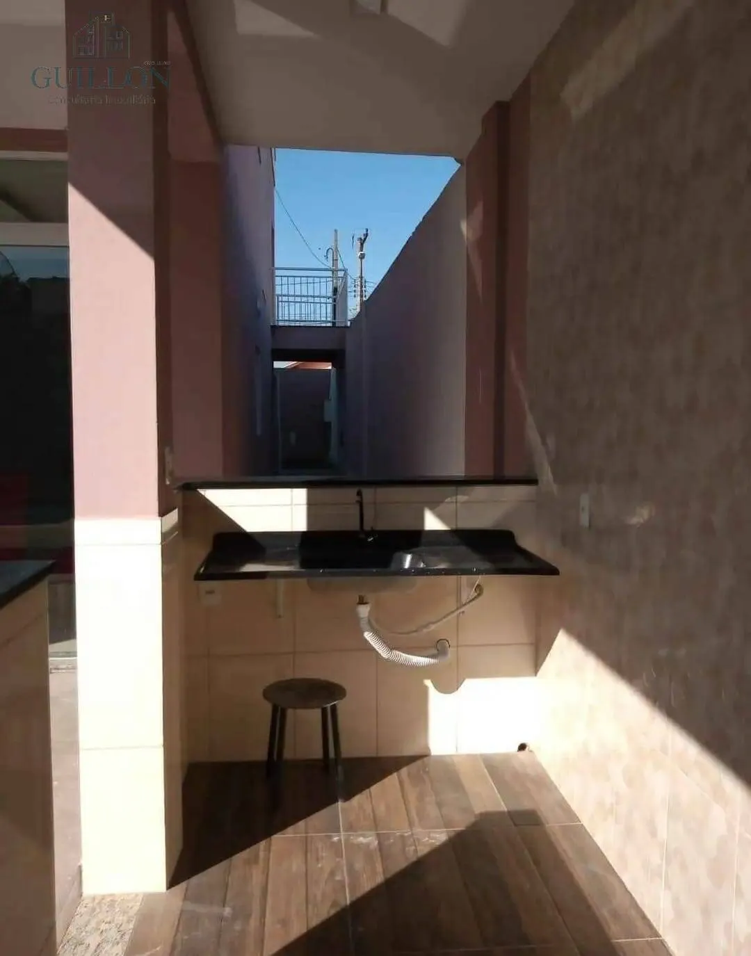 Imagem Sobrado de Alto Padrão com Piscina e Área Gourmet - Apenas 2 km do Centro